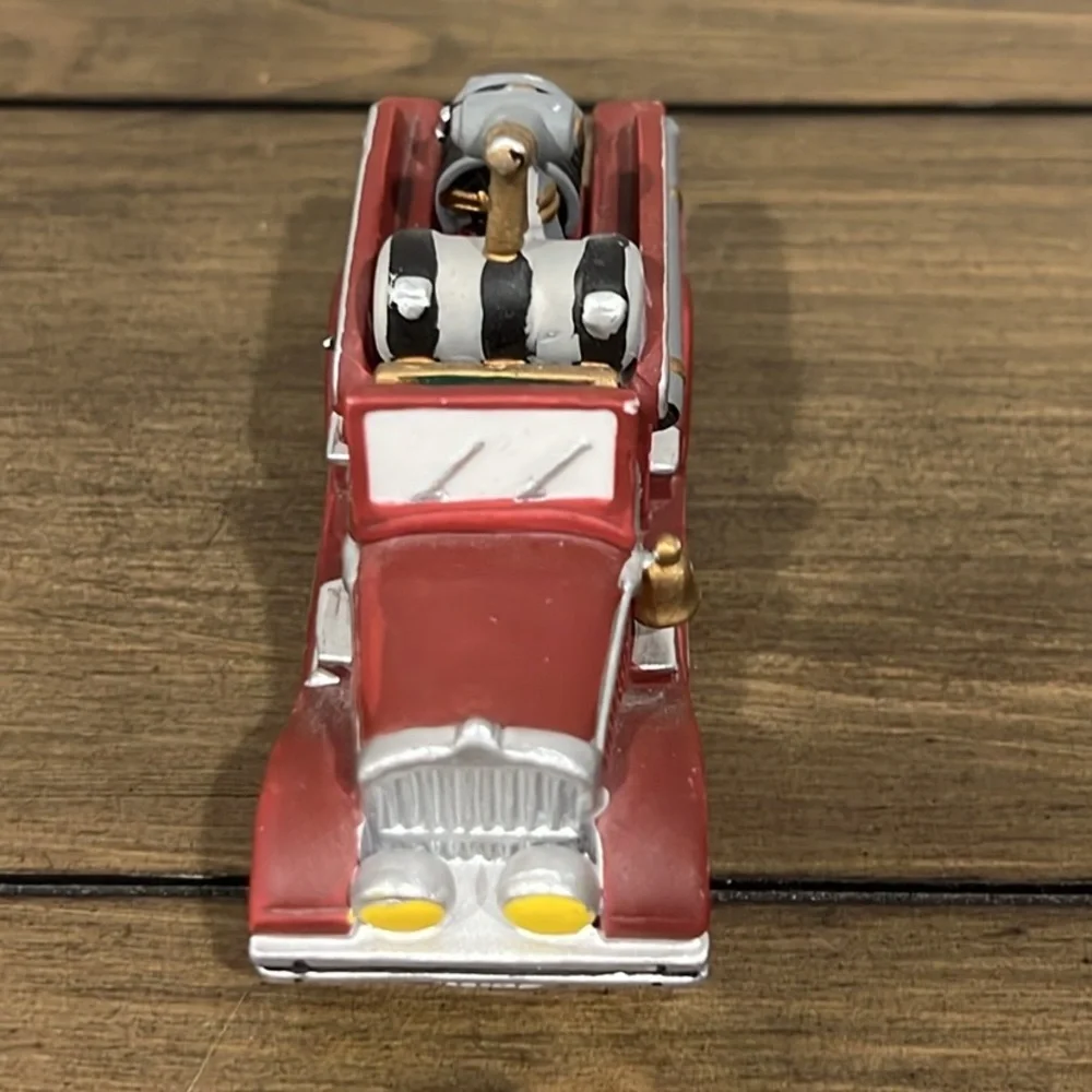 Dept 56 dark red porcelain fire truck hv series 1991
